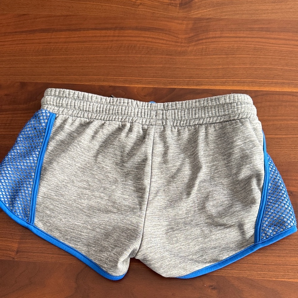 UCLA Blue & Gray Tee and Shorts Set Sz M - Picture 7 of 9
